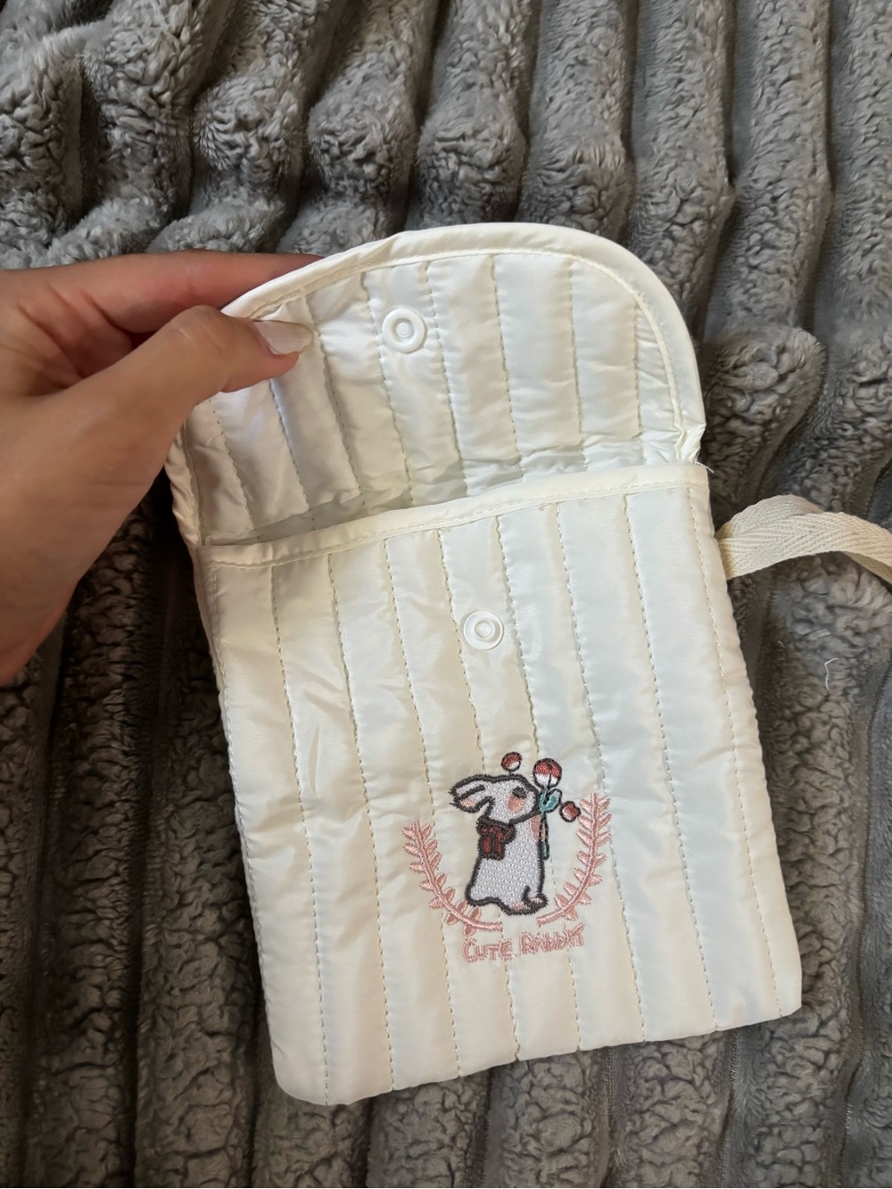 White Quilted Cute Rabbit Pouch - Picture 2 of 3